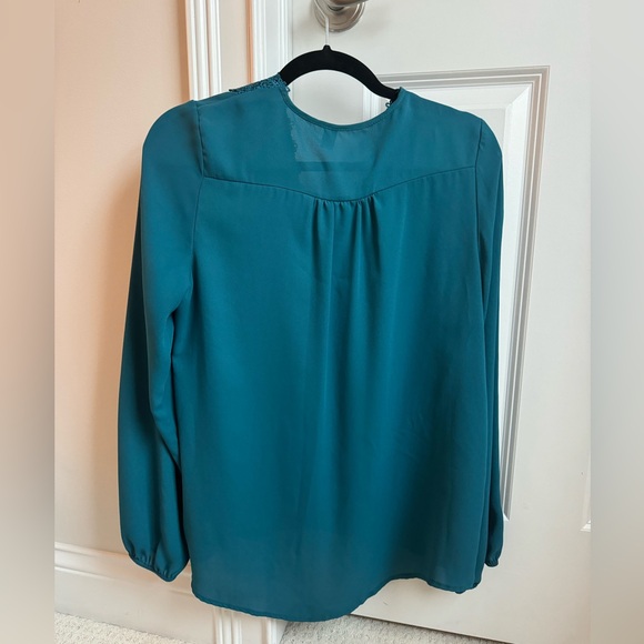 Women’s Teal Long Sleeve Top with Lace Detail - Picture 5 of 6